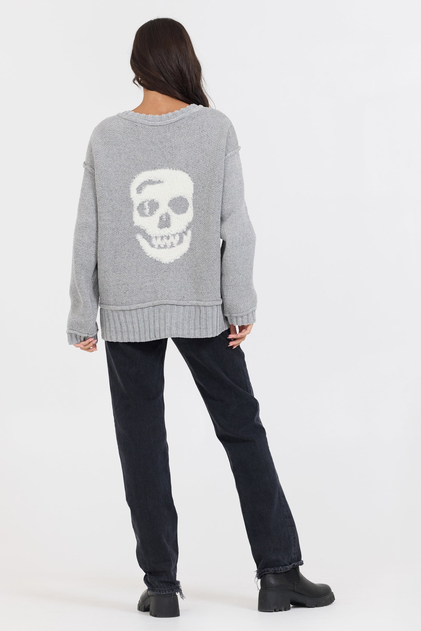 Heather Grey w/ Ivory Knit Skull